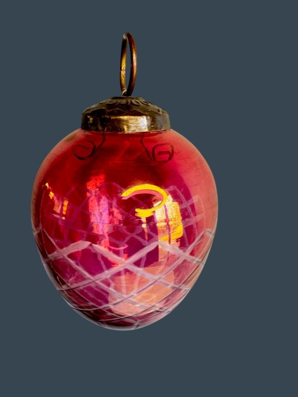 Pink Kugle Style Glass Ornament Heavy Glass Lattice Pattern Hanging Ball 4" - Picture 6 of 7